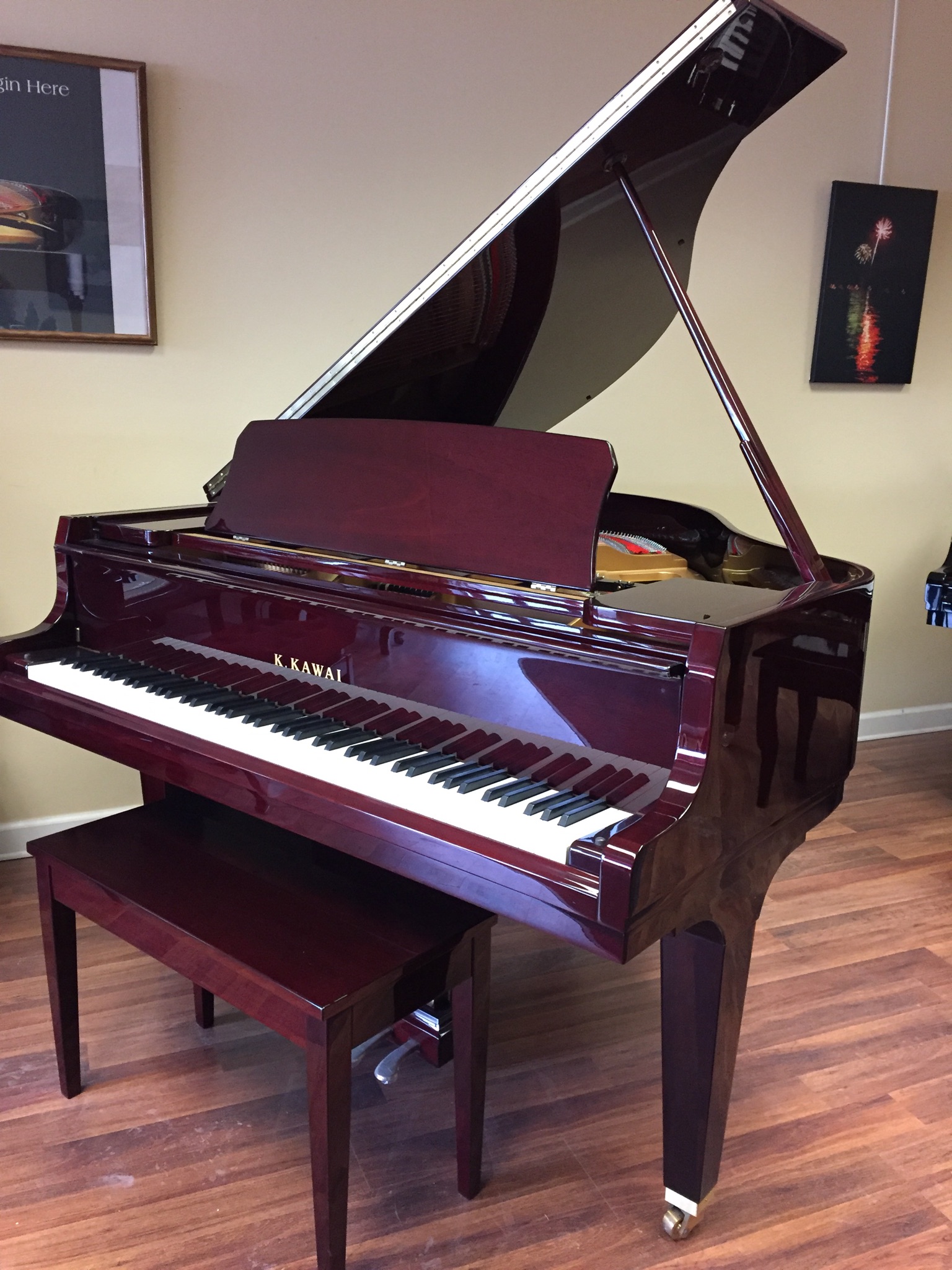 Grand Pianos New Hartford, NY Center Stage