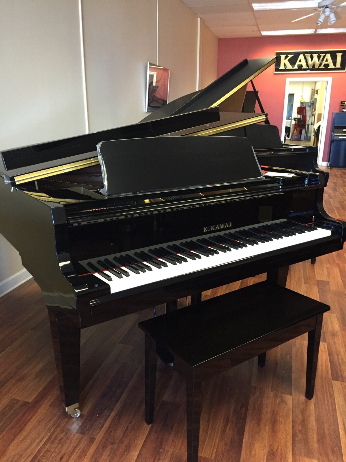 Grand Pianos New Hartford, NY Center Stage